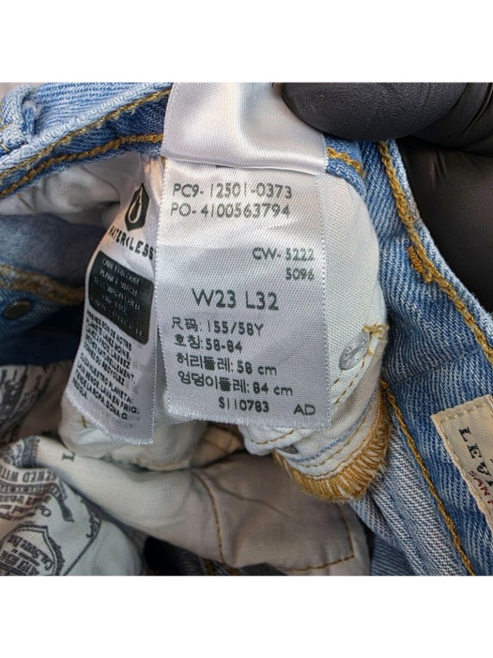 Levis Premium 501 Straight Jeans Womens W23 Blue Light Wash High Rise Denim - Picture 8 of 16